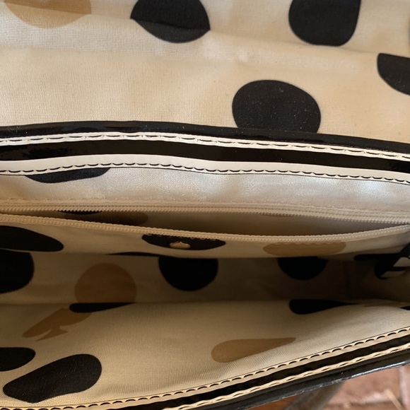 Kate Spade ♠️ Cream and Black Patent shoulder or cross body - Picture 5 of 12